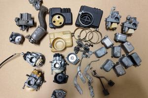 Lotto carburatori Piaggio Ciao Vespa Bravo SI Boxe