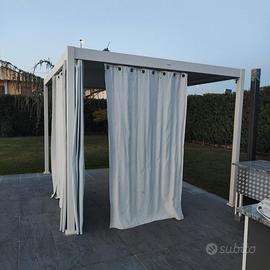 Pergola bioclimatica in alluminio bianca 3 x 3,6 m