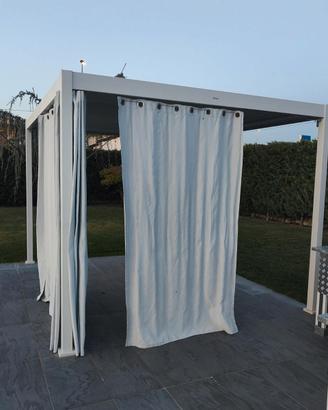 Pergola bioclimatica in alluminio bianca 3 x 3,6 m