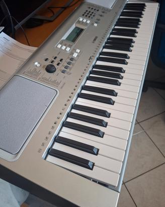 tastiera  yamaha ypt 370
