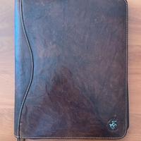 Porta documenti in pelle