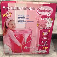 armadio per bambole
