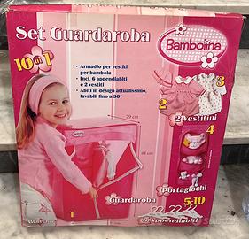 armadio per bambole