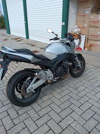 Suzuki Gsr 600