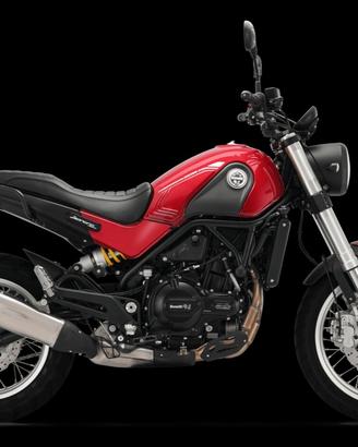 Benelli Leoncino 500 TRAIL COLORI ROSSO E NERO km.