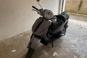 Piaggio Beverly 500