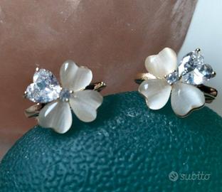 Orecchini bijoux fiore