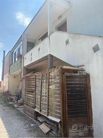 Ampio Appartamento con Ingresso Indipendente e Ter