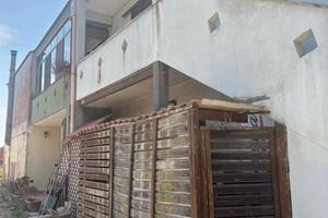 Ampio Appartamento con Ingresso Indipendente e Ter