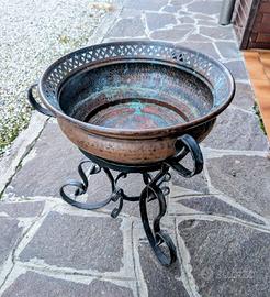 Porta vasi grande rame con treppiede ferro battuto