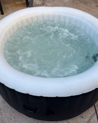 Piscina idromassaggio 4 persone