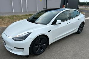 Tesla Model 3 Long Range