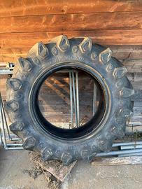 Gomma trattore 12.4 r 24