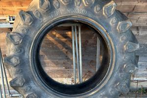 Gomma trattore 12.4 r 24