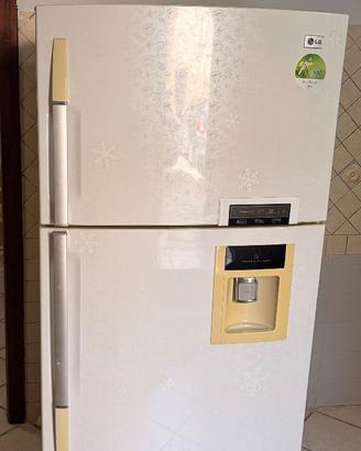 Frigorifero LG combinato con dispenser acqua