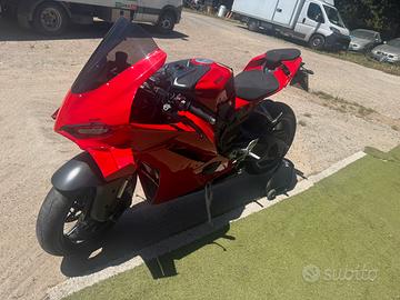 Panigale v4 2025