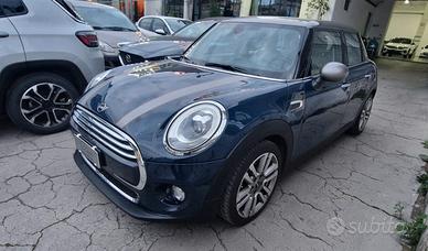 Mini 1.5 Cooper D Hype Aut. 5 porte