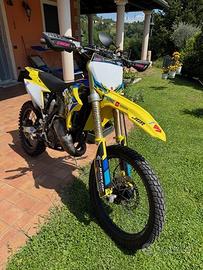 Suzuki 125