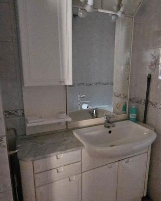 Mobiletto bagno 