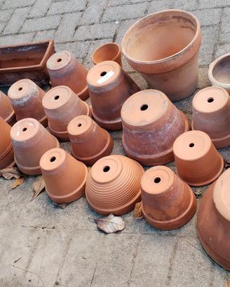vasi in terracotta