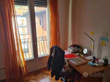 Singola a trento con balcone per studenti