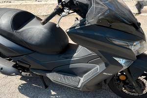 Scooter Kymco XTown 300