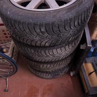 4 Cerchi 16” con gomme invernali