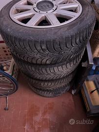 4 Cerchi 16” con gomme invernali