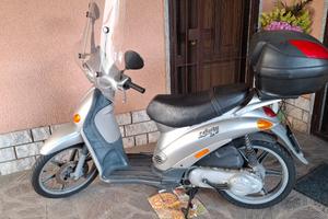 moto scooter Piaggio Liberty le