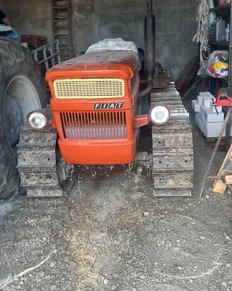 Trattore Fiat cingolato 605 super