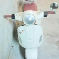 Vespa elettrica Peg Perego  Gran Turismo (GTS)