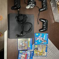 Ps4 con controler e giochi