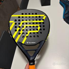 Racchetta padel