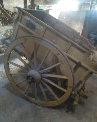 Carretto agricolo in legno