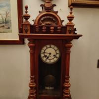 orologio a pendolo da muro