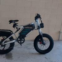 Bicicletta semi Nueva con 8 mese de aver comprado