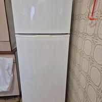 Frigorifero SMEG con congelatore