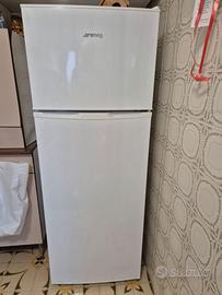 Frigorifero SMEG con congelatore