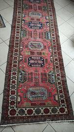 Tappeto orientale annodato a mano – 330x108 cm