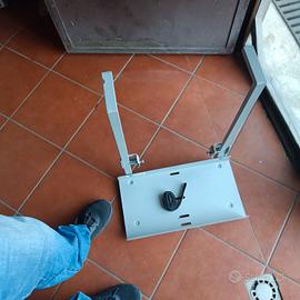 porta pc da scrivania 