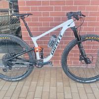 GIANT ANTHEM ADV