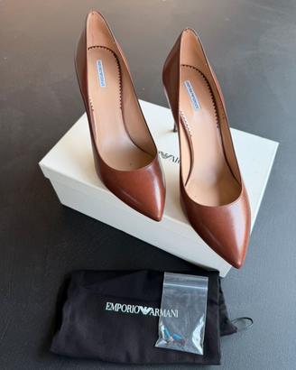 Scarpa con il tacco marrone Emporio Armani