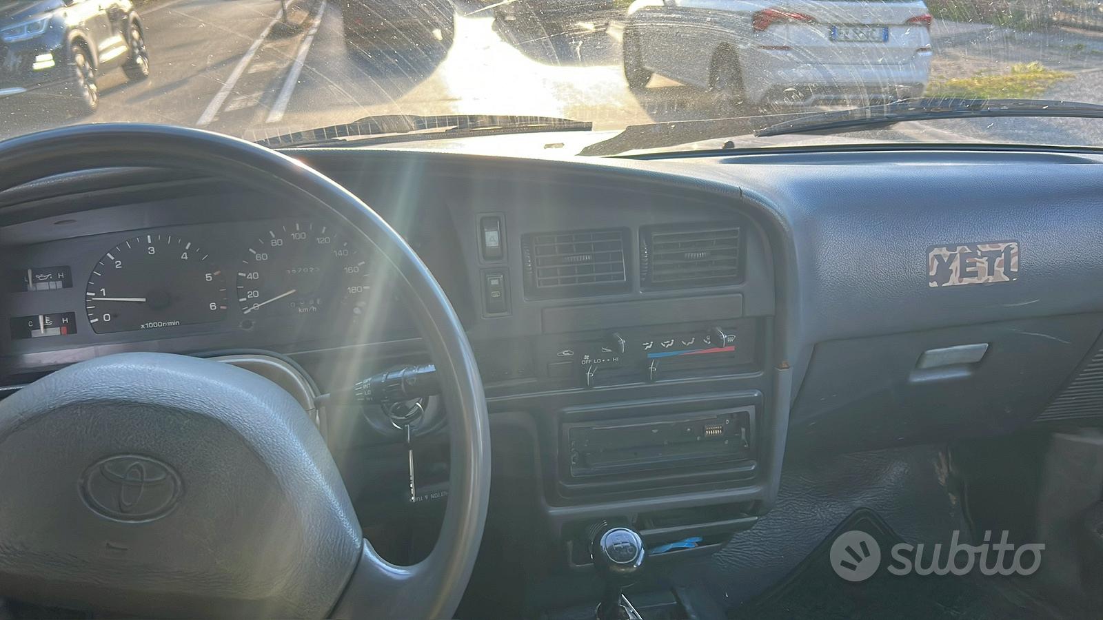 Toyota Hilux 1996 photo 5