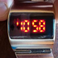 orologio a led rossi