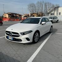 Mercedes Classe A 180 sport manuale + realtà aum