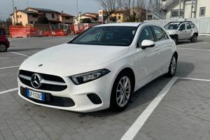Mercedes Classe A 180 sport manuale + realtà aum