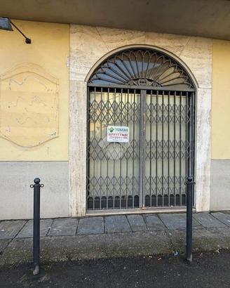 NEGOZIO A MONTICELLI D'ONGINA