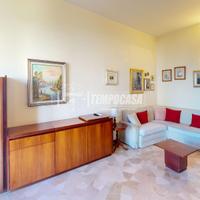 3 LOCALI CON BOX LIBERO SUBITO IN COMASINA!