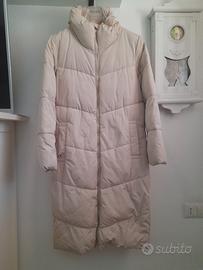 piumino lungo stradivarius 