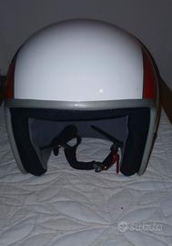 Casco marca Vespa